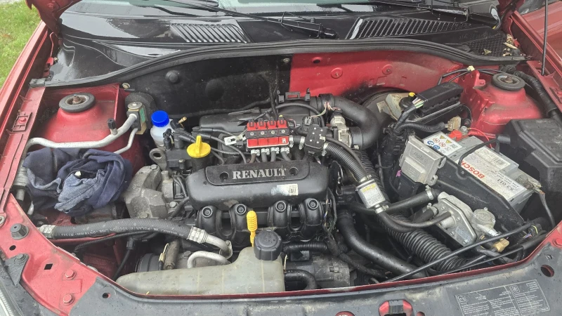 Renault Clio, снимка 10 - Автомобили и джипове - 52677435