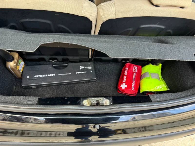 Peugeot 107 Автоматик, 66к км, 2-ри собственик, снимка 13 - Автомобили и джипове - 52925580