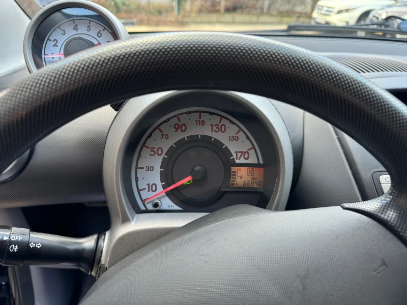 Peugeot 107 Автоматик, 66к км, 2-ри собственик, снимка 10 - Автомобили и джипове - 52925580