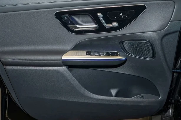 Mercedes-Benz GLC 200 4Matic = AMG Line = Advanced Plus �������� | Mobile.bg � ����������� 4