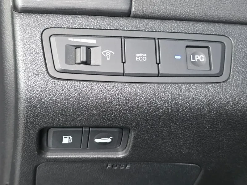 Hyundai Sonata LPG TOP, снимка 12 - Автомобили и джипове - 55726727