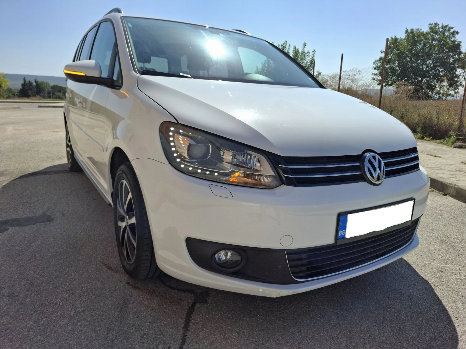 VW Touran 2.0 Tdi 140 к.с Comfort - line. Швейцария  - изображение 6