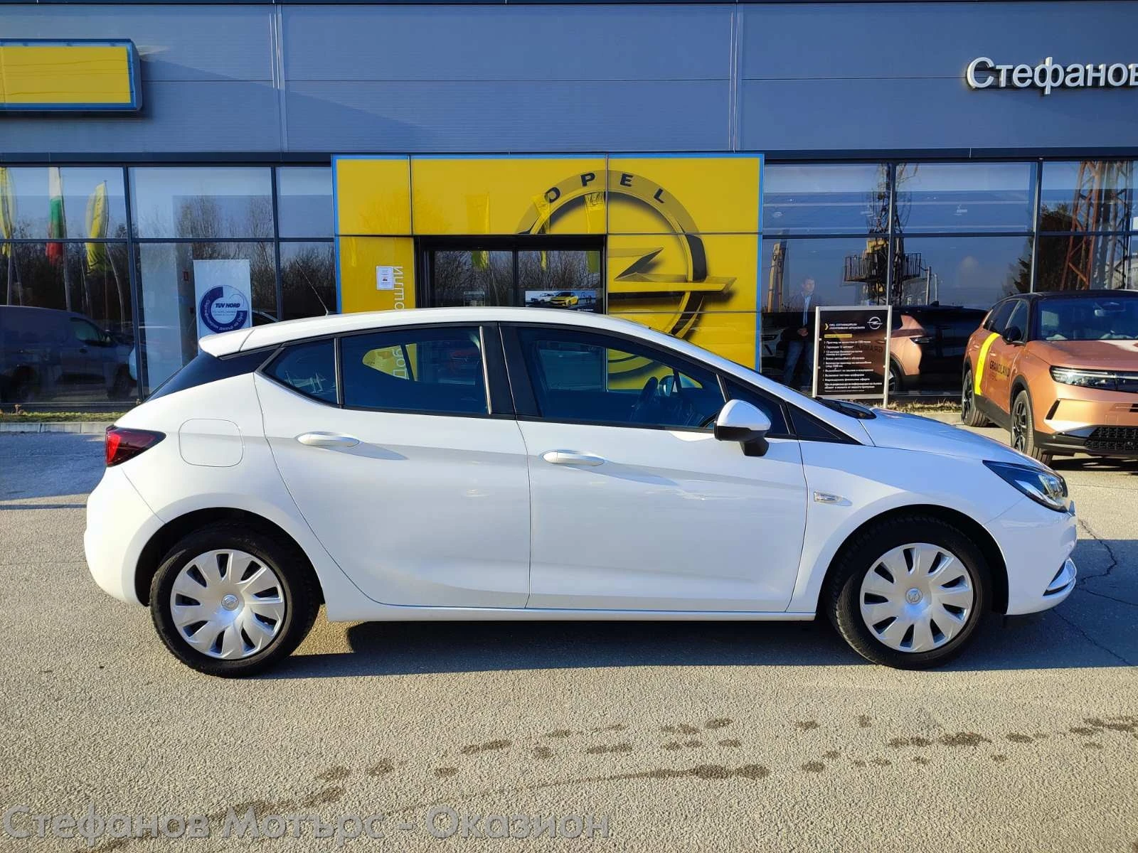 Opel Astra Enjoy 1.4 Turbo (125hp) MT6 - изображение 5