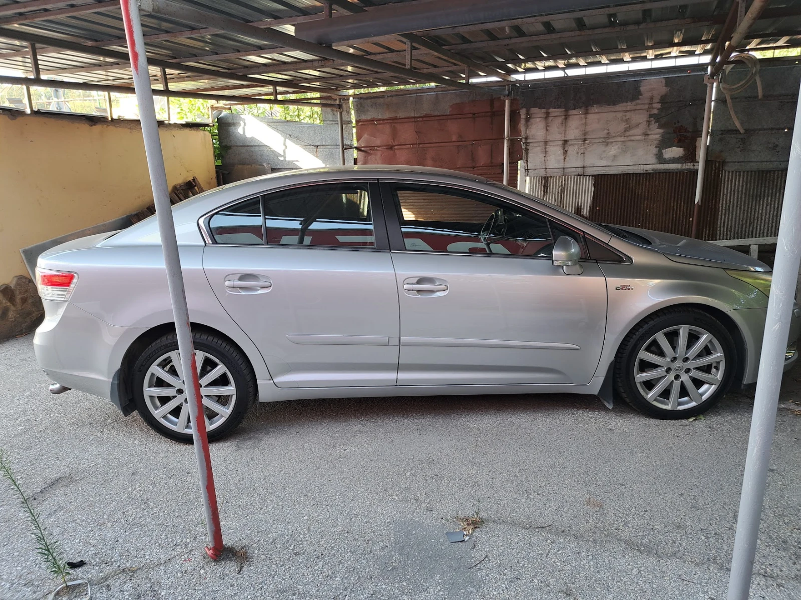 Toyota Avensis  - изображение 6