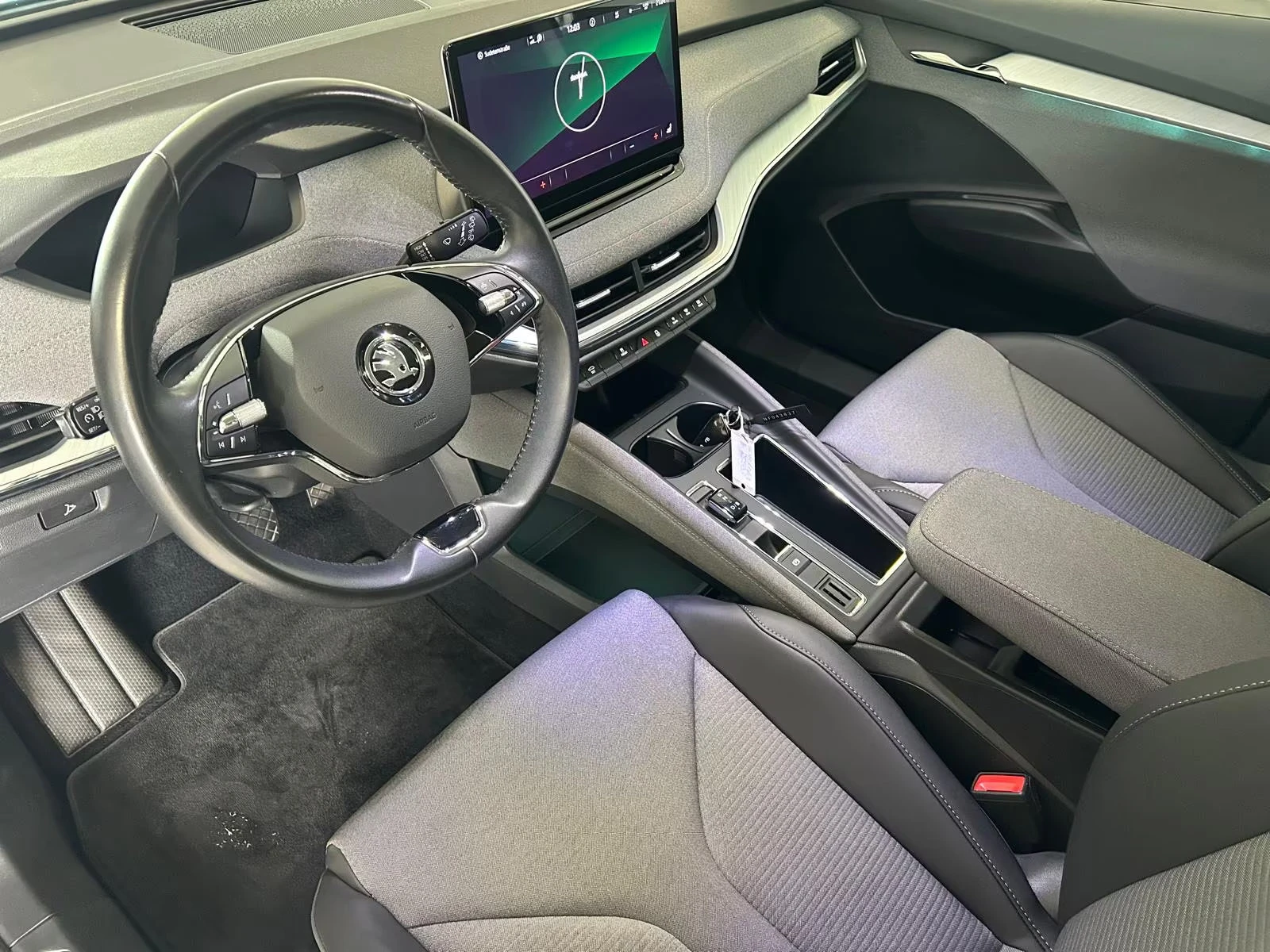 Skoda Enyaq iV60/179HP/LOFT/NAVI/CAM/LED/KLESS/L.ASSIST/450g - изображение 8