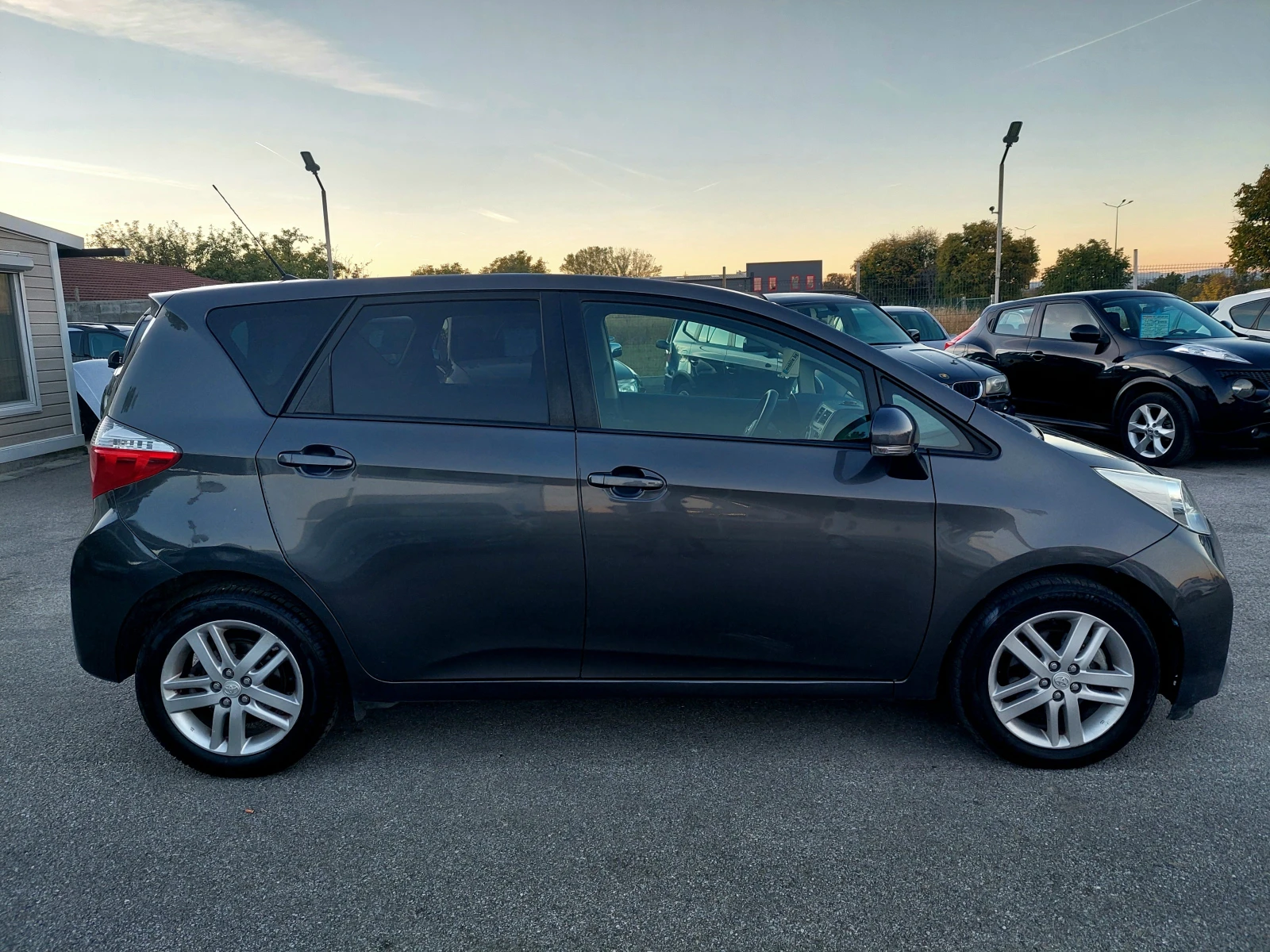 Toyota Verso S 1.3i НАВИ ПАНОРАМА - изображение 2