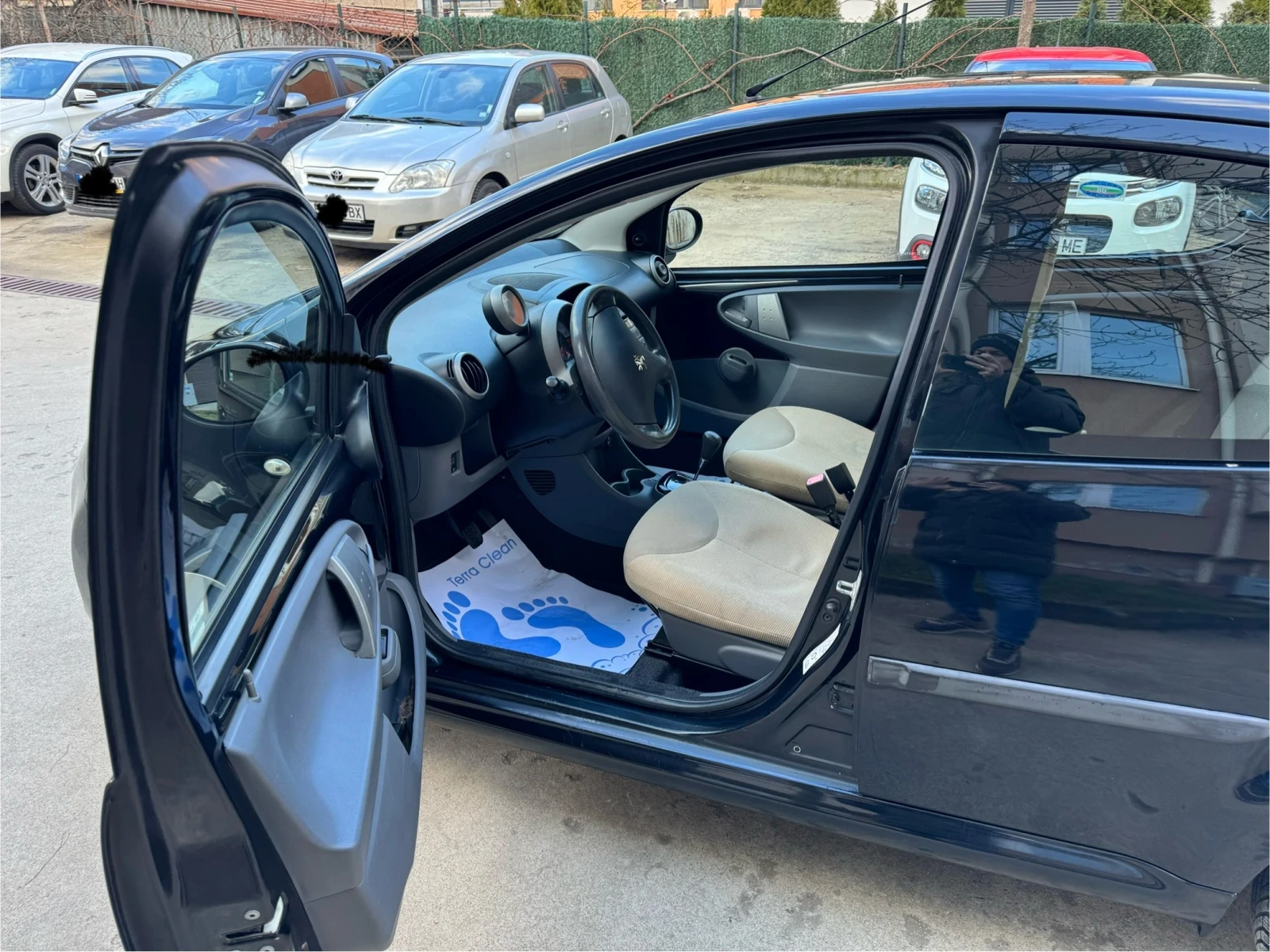 Peugeot 107 Автоматик, 66к км, 2-ри собственик - изображение 8