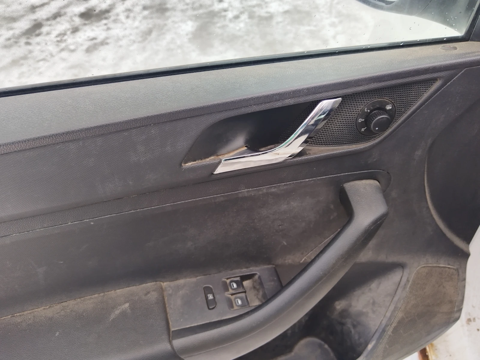 Skoda Rapid 1.6 TDI * NAVI* �������*  | Mobile.bg � ����������� 11