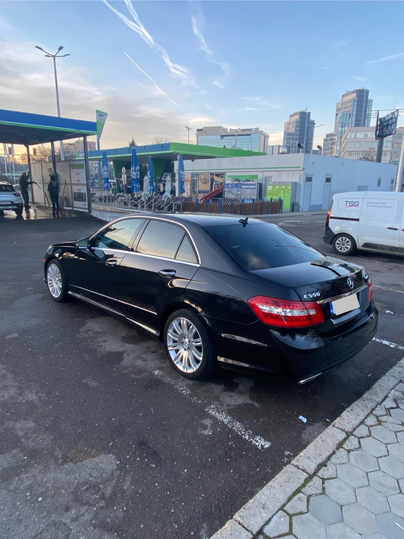 Mercedes-Benz E 500 E550 V8 4matic 7G-tronic, AMG optic, M273 мотор, снимка 5 - Автомобили и джипове - 53866889