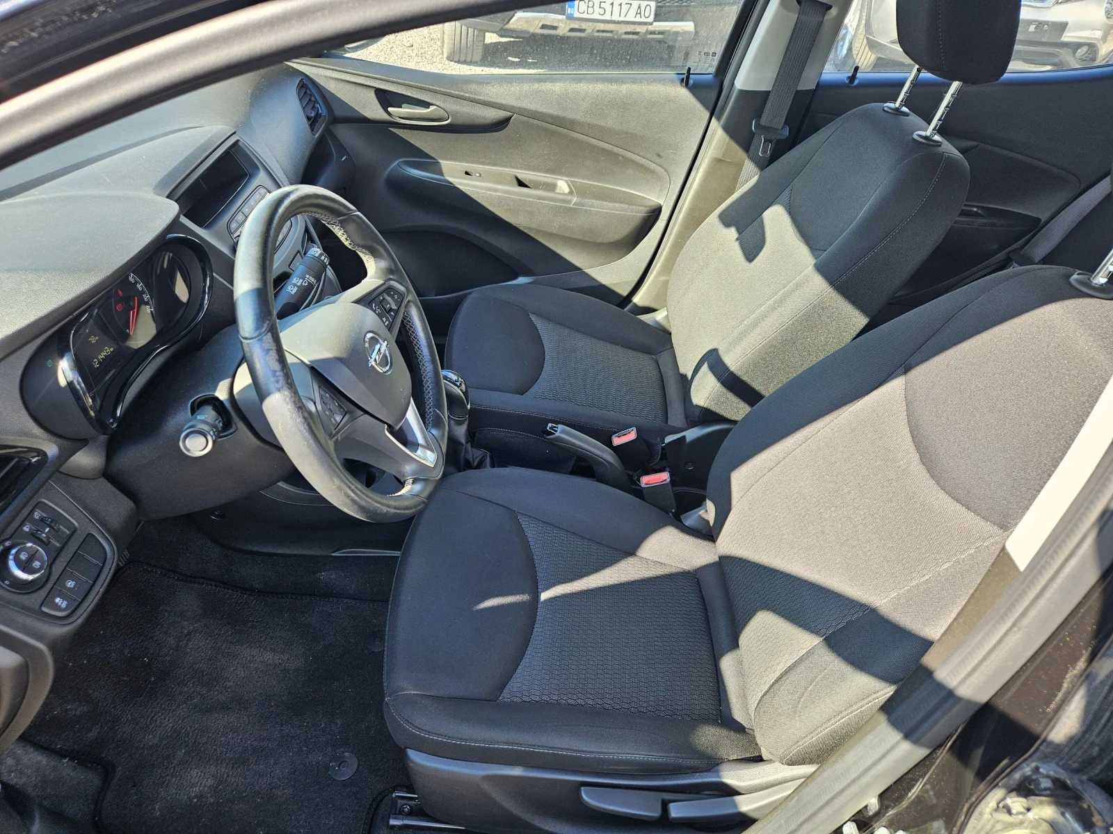 Opel Karl 1.0 Euro6, снимка 10 - Автомобили и джипове - 54391144