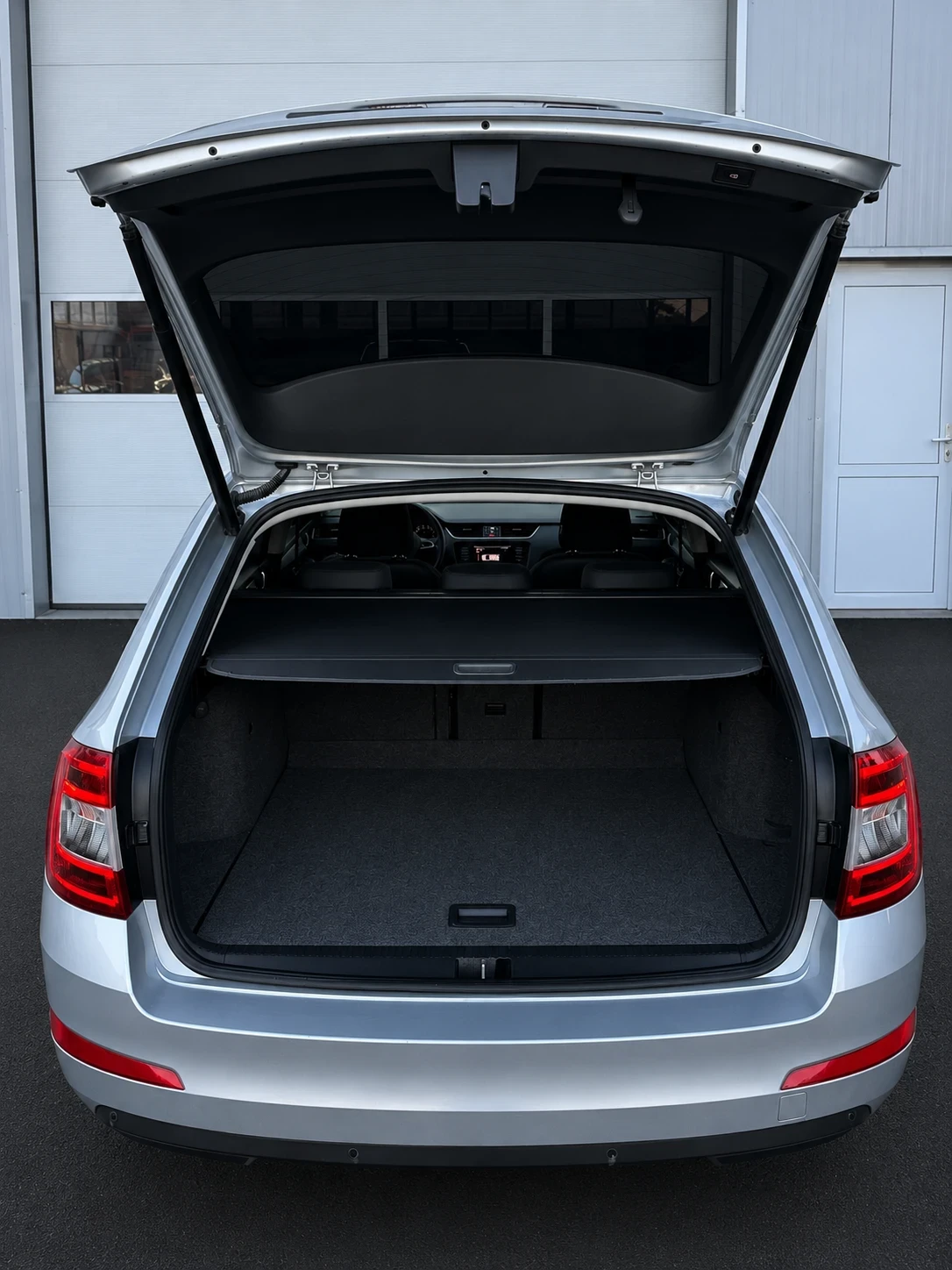 Skoda Octavia KEYLESS GO  FULL ГЕРМАНИЯ ! , снимка 7 - Автомобили и джипове - 54919275