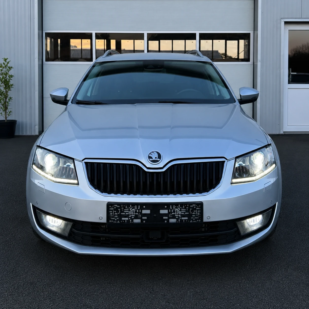 Skoda Octavia KEYLESS GO  FULL ГЕРМАНИЯ ! , снимка 2 - Автомобили и джипове - 54919275