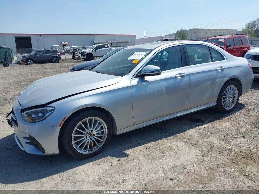 Mercedes-Benz E 450 4MATIC* КОЖА* ПОДГРЕВ* ОБДУХВ* BURMASTER* PANO* 36, снимка 14 - Автомобили и джипове - 54942927