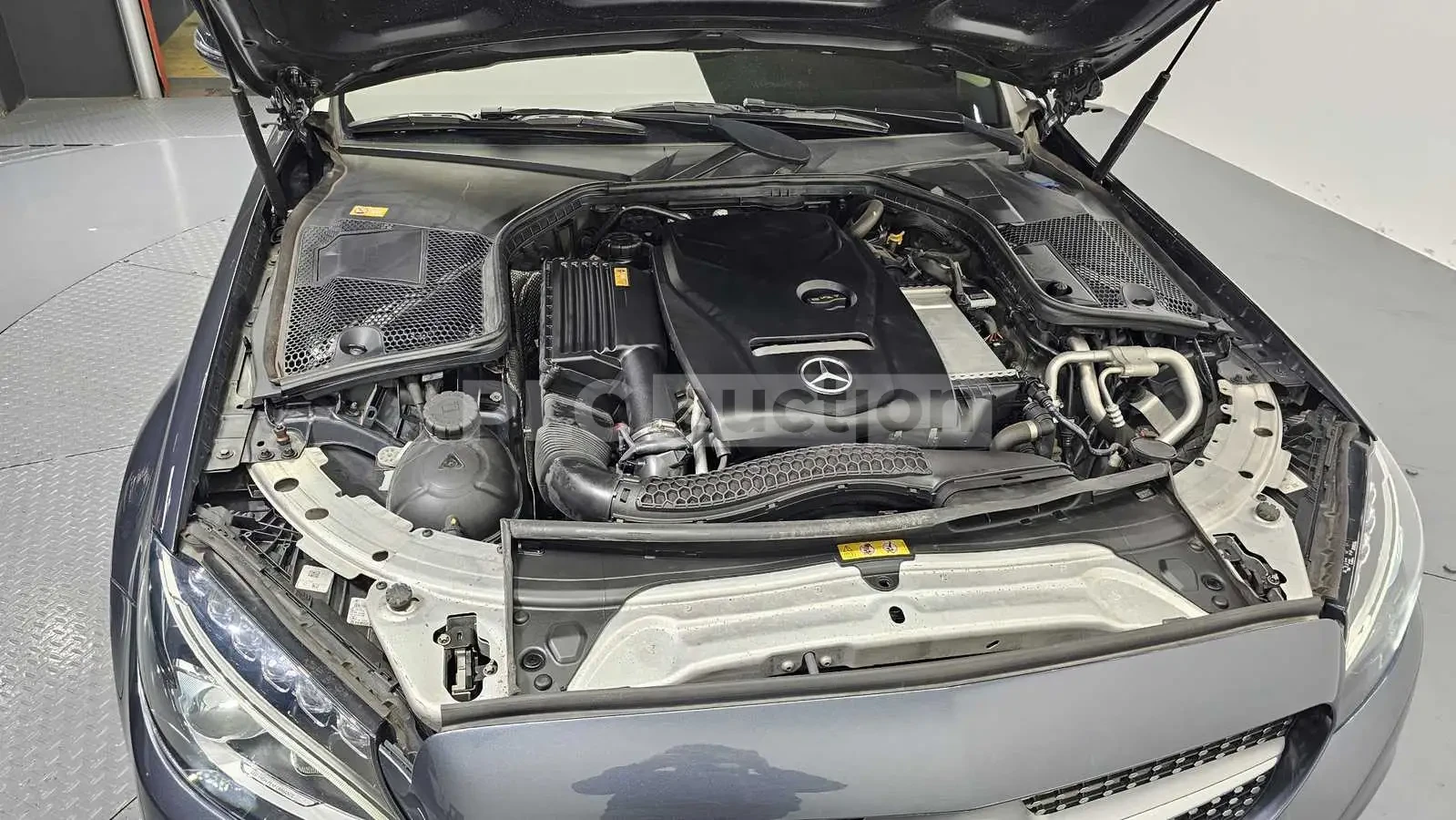 Mercedes-Benz C 200, снимка 6 - Автомобили и джипове - 55017218