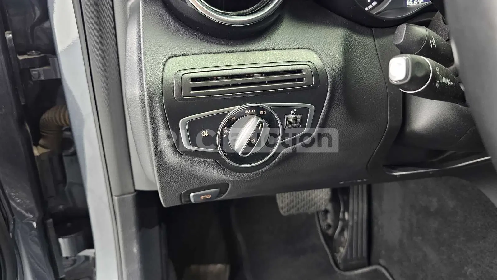 Mercedes-Benz C 200, снимка 17 - Автомобили и джипове - 55017218