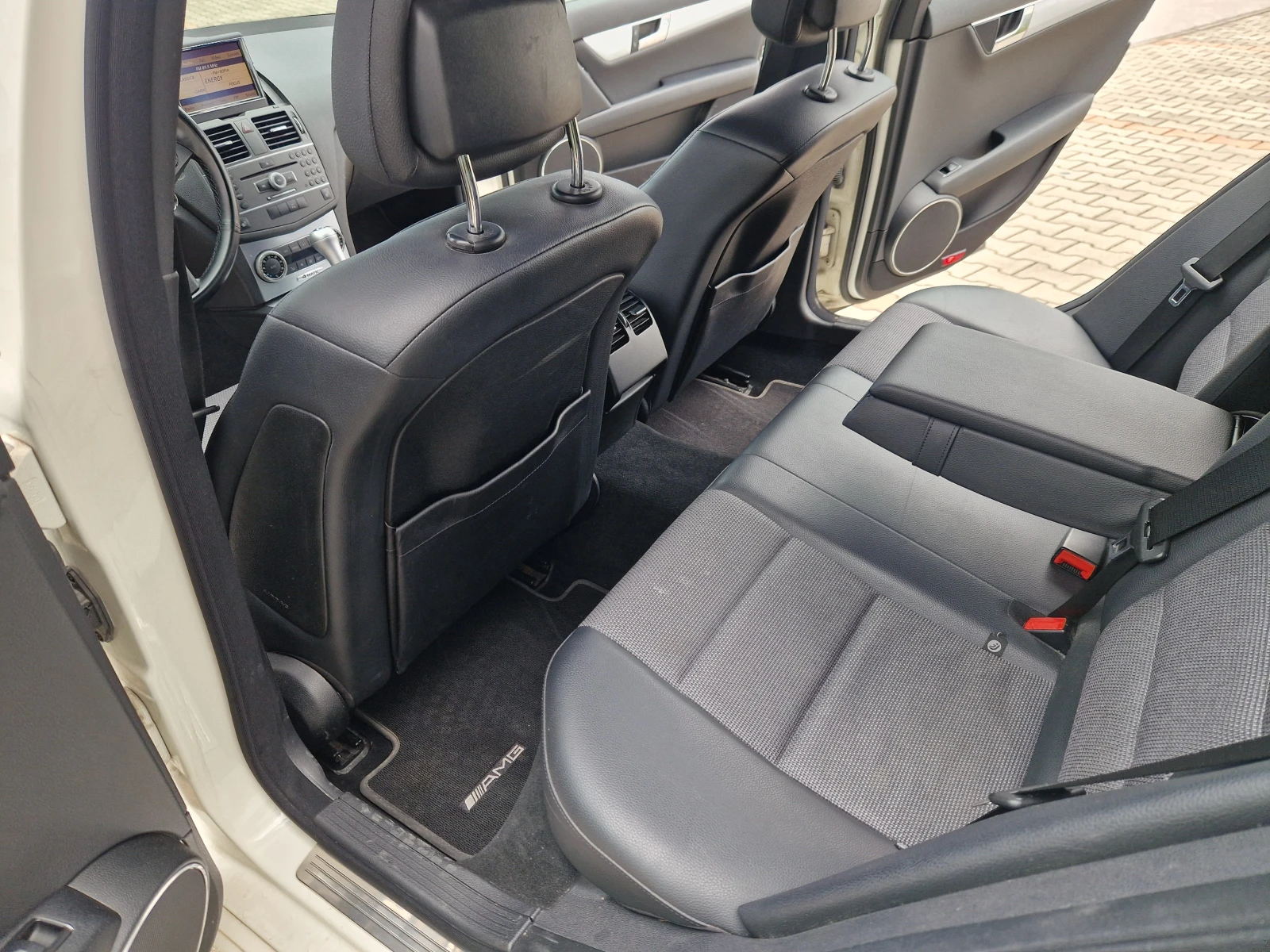Mercedes-Benz C 350 AMG/4Matic/Face/Avomat/EU5/231кс, снимка 13 - Автомобили и джипове - 55195697