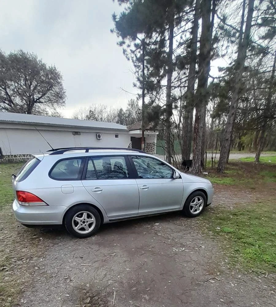 VW Golf Variant, снимка 4 - Автомобили и джипове - 55354605