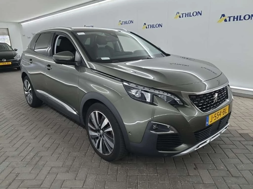 Peugeot 3008 1.2i Premium