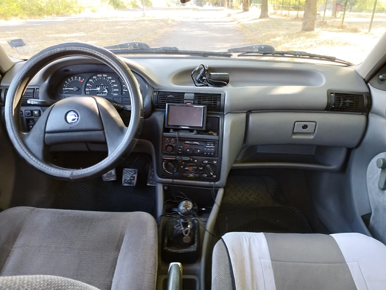 Opel Astra, снимка 8 - Автомобили и джипове - 55848910