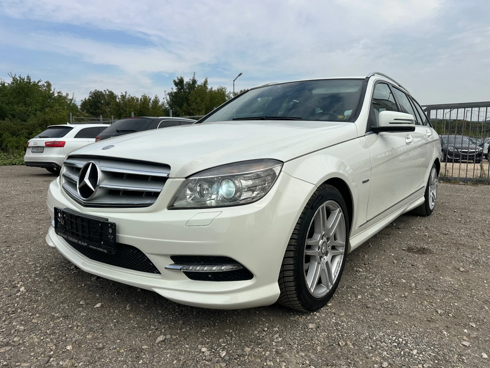 Mercedes-Benz C 220 AMG!Avantgarde!Navigation! Led!Xenon, снимка 4 - Автомобили и джипове - 55957520