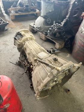 Toyota Hilux Продавам Скорстна кутия с проблем, снимка 1