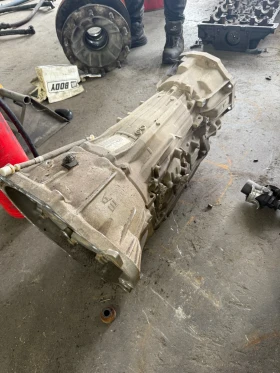 Toyota Hilux Продавам Скорстна кутия с проблем, снимка 2