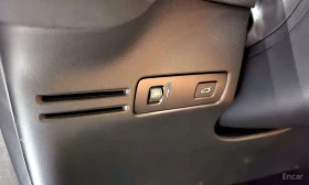 Volvo XC40 B4 Inscription/ФИНАНСИРАНЕ, снимка 16