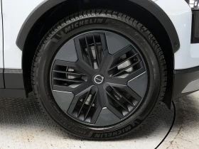Volvo EX30 САМО 30% АВАНС, снимка 8