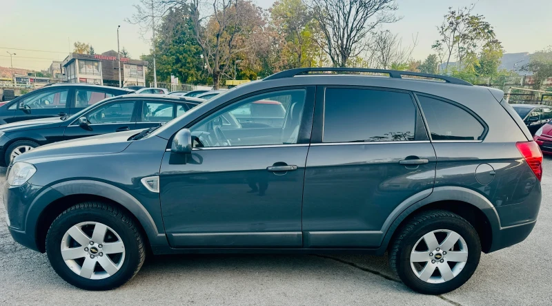 Chevrolet Captiva 2.4I-136kc-7места, снимка 4 - Автомобили и джипове - 47623234