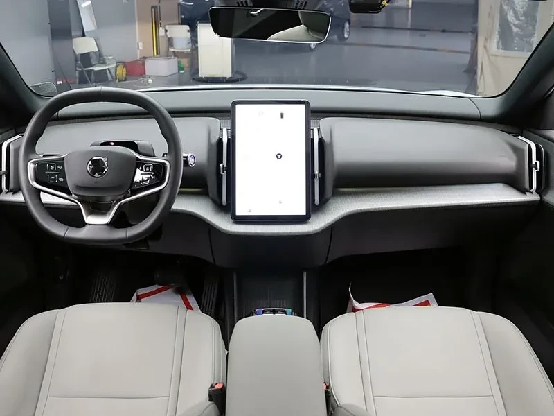 Volvo EX30 САМО 30% АВАНС, снимка 6 - Автомобили и джипове - 56533688