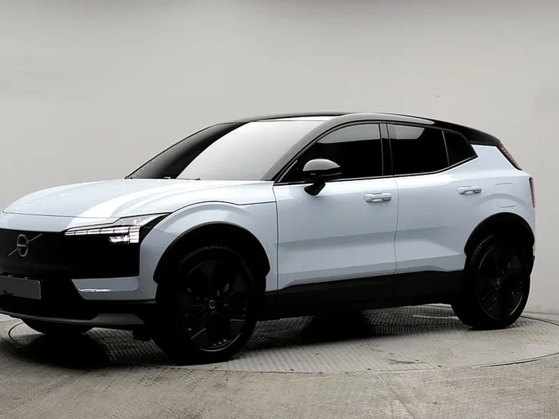 Volvo EX30 САМО 30% АВАНС, снимка 3 - Автомобили и джипове - 56533688