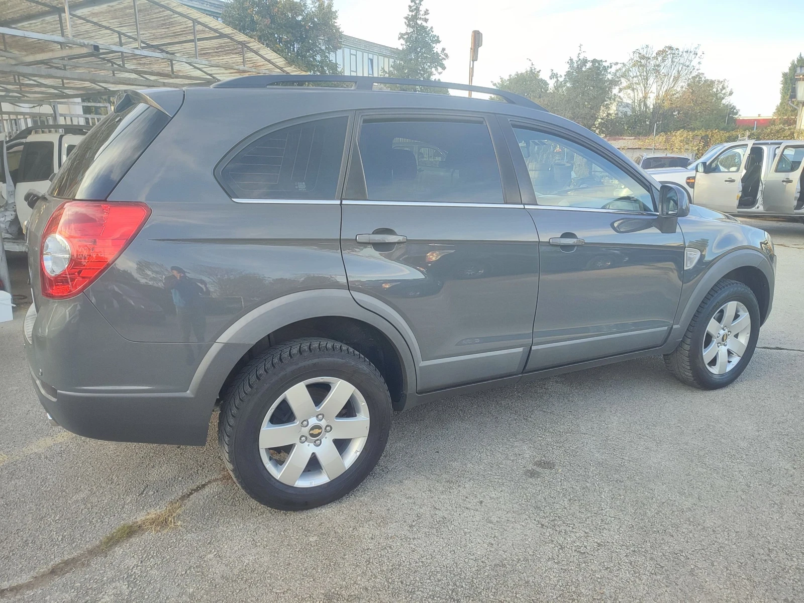 Chevrolet Captiva 2.4I-136kc-7места - изображение 3