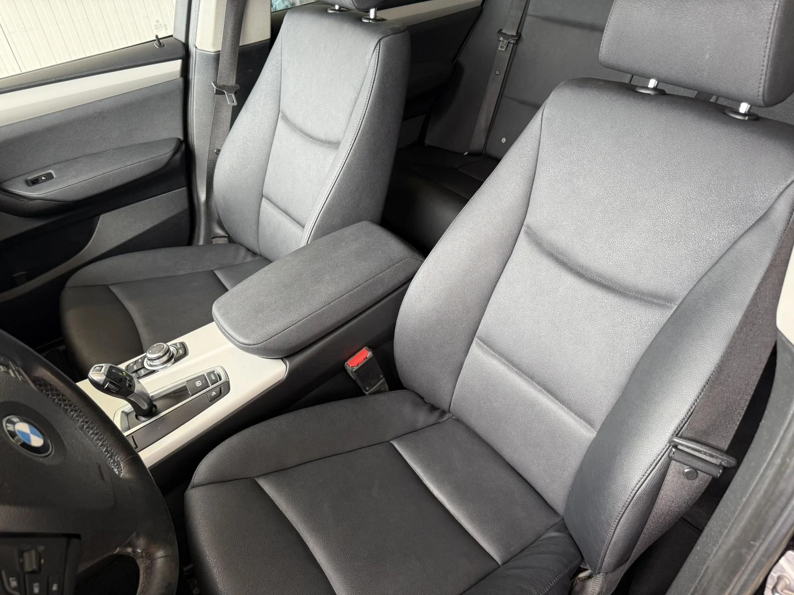 BMW X3 2.8i xDrive - изображение 8