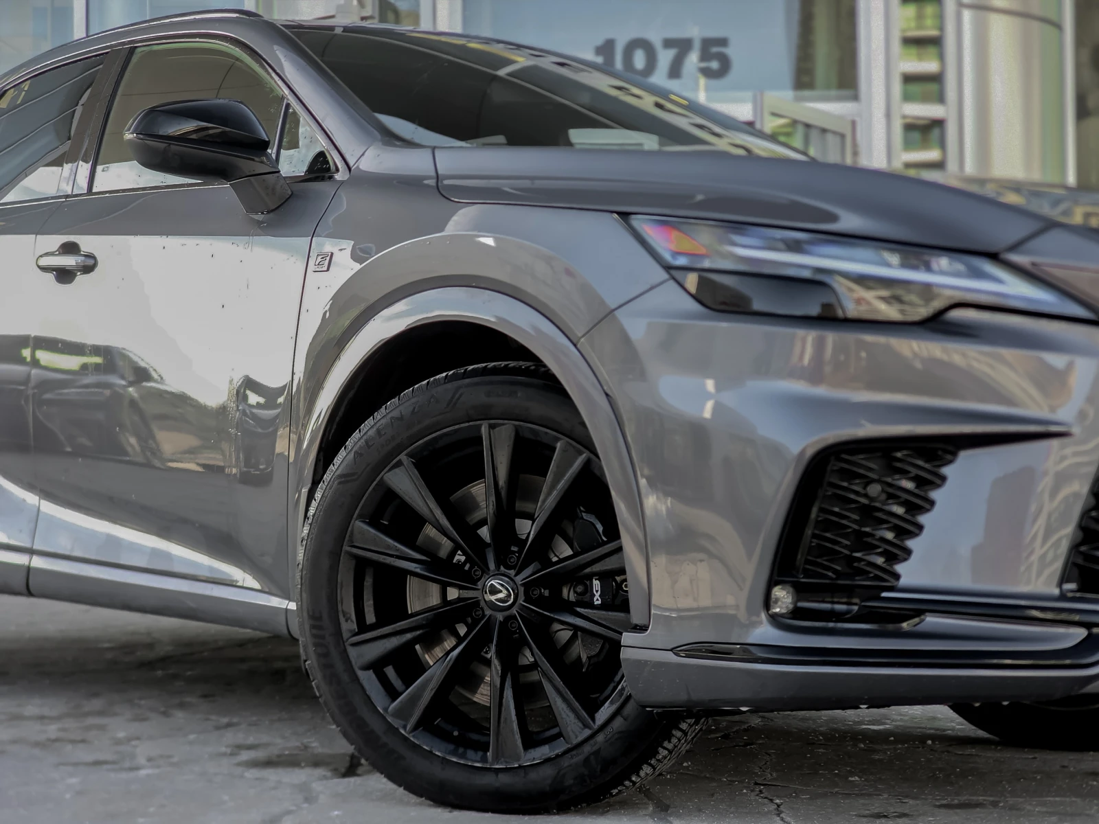 Lexus RX 500h F-SPORT 2 Pkg С РЕГИСТРАЦИЯ & АВТОКРЕДИТ - изображение 3