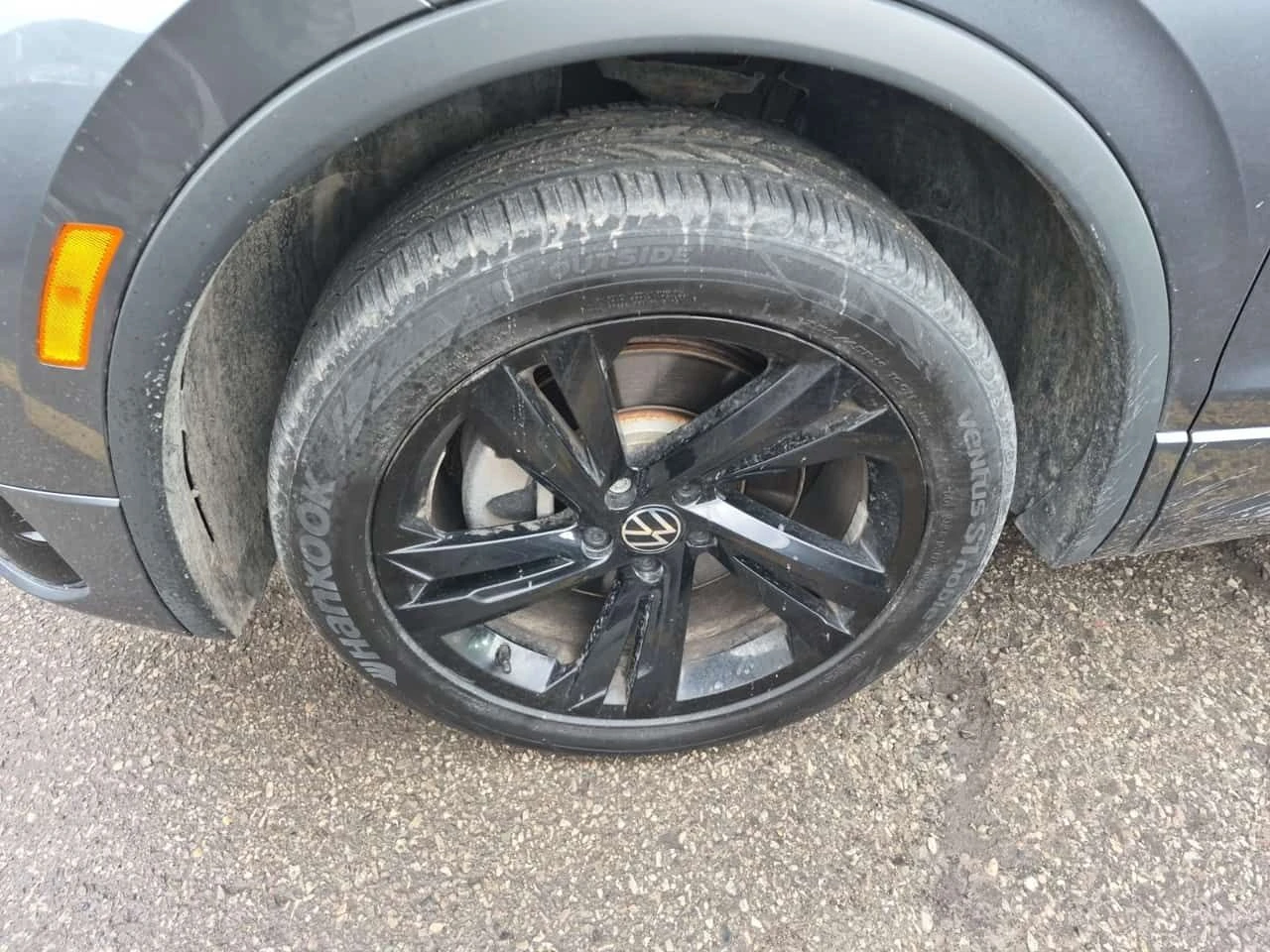 VW Tiguan  | COMFORTLINE R LINE BLACK EDITION | CARFAX, снимка 6 - Автомобили и джипове - 53825614