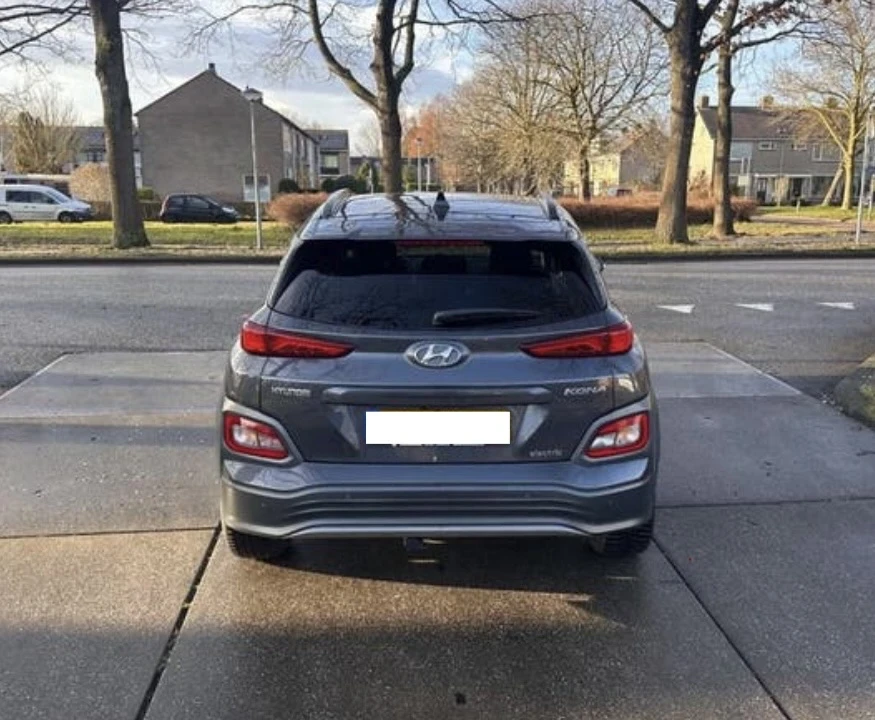 Hyundai Kona 64kWh, снимка 5 - Автомобили и джипове - 54001412
