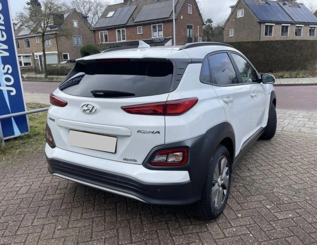 Hyundai Kona 64kWh, снимка 6 - Автомобили и джипове - 54001412