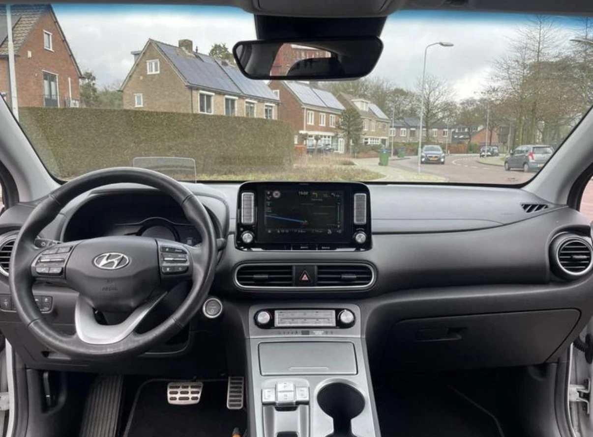 Hyundai Kona 64kWh, снимка 17 - Автомобили и джипове - 54001412