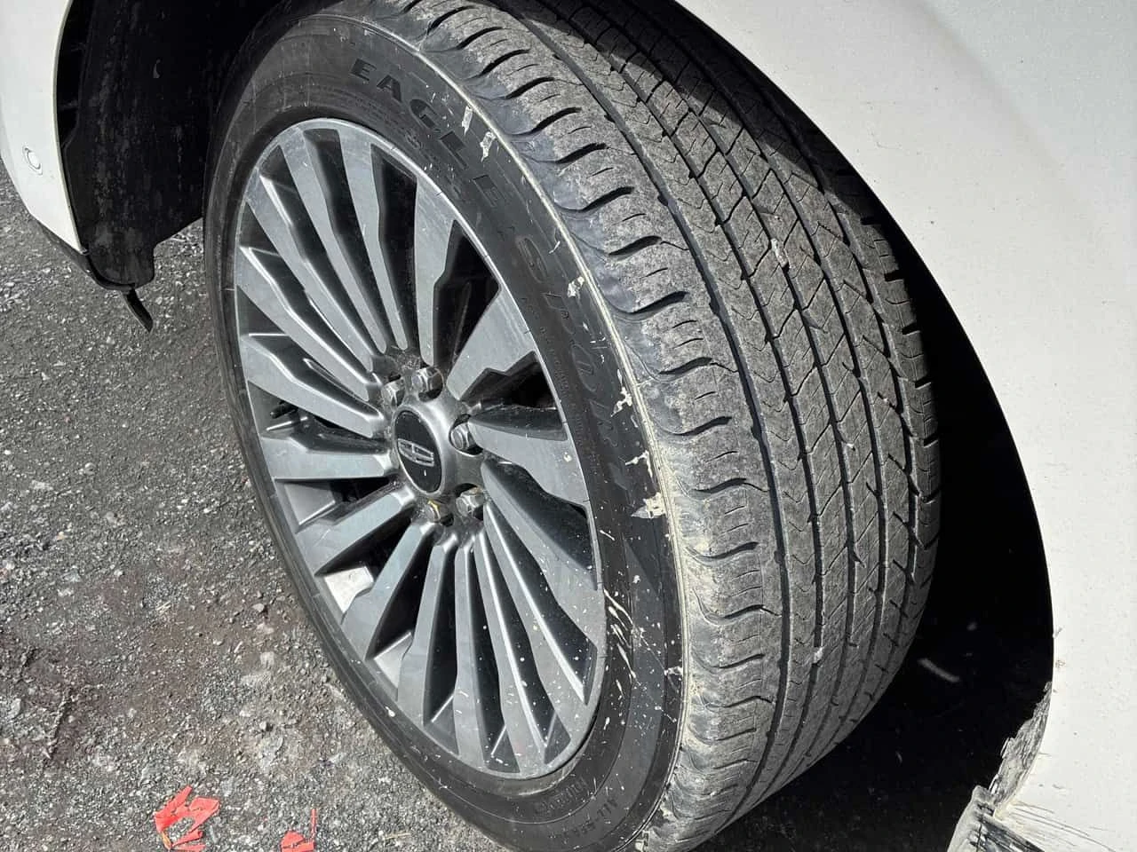 Lincoln Navigator ПАНО* ТЕЛЕВИЗОРИ* * ПЪРВИ СОБСТВЕНИК* БЕЗ ИНЦИДЕНТ, снимка 6 - Автомобили и джипове - 54468099