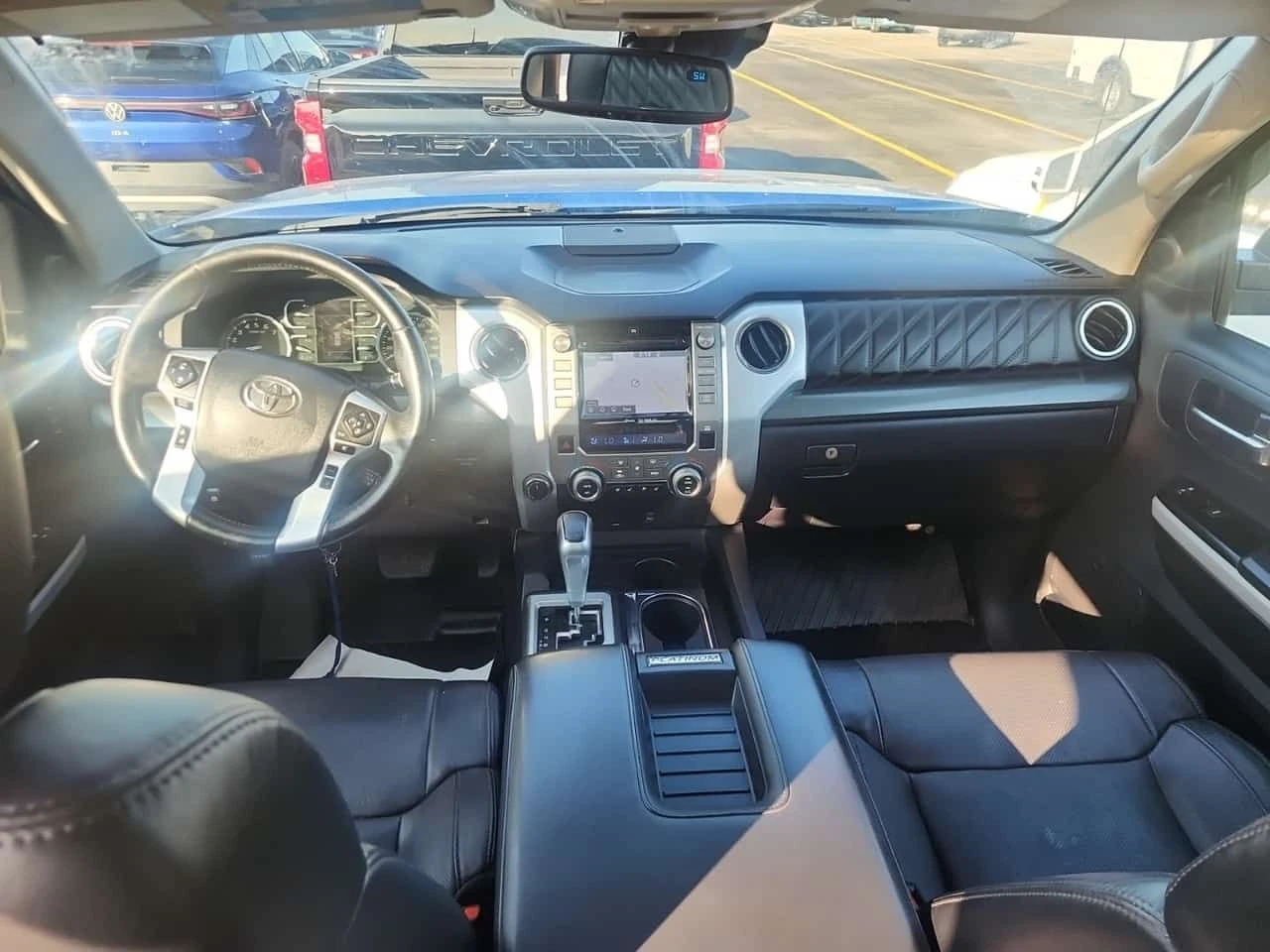 Toyota Tundra * PLATINUM CREW CAB SHORT BED * CARFAX * , снимка 10 - Автомобили и джипове - 55444280