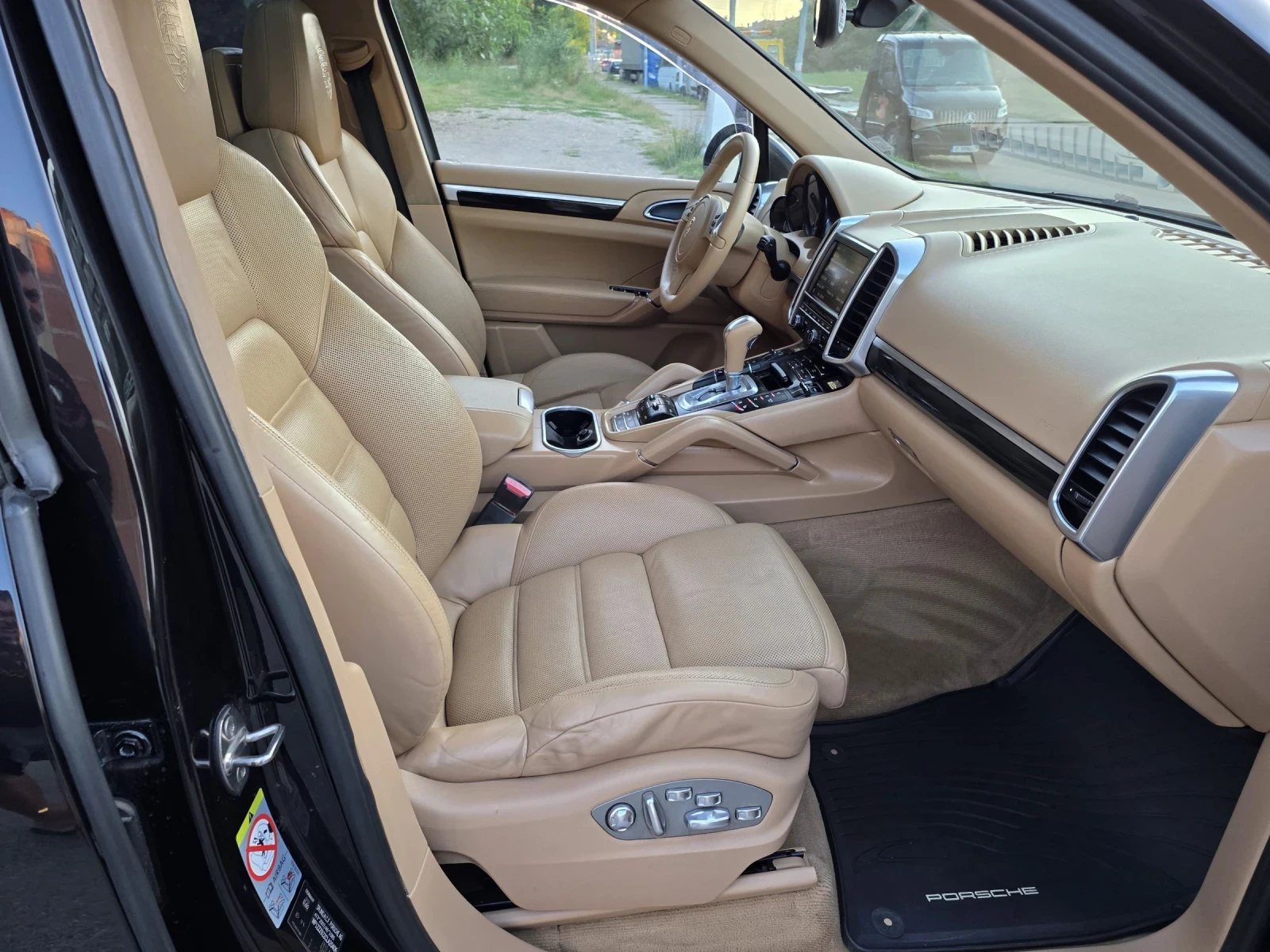 Porsche Cayenne 3.0TDI/245КС/FULL/FULL/, снимка 10 - Автомобили и джипове - 55467598