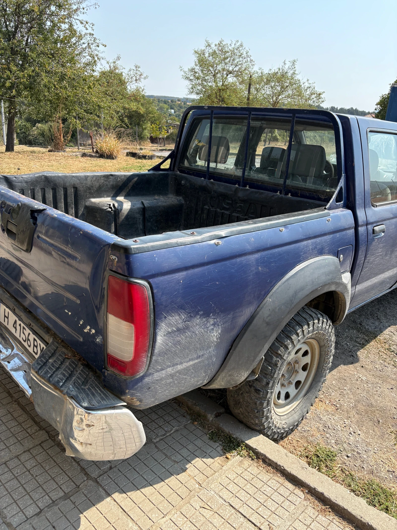 Nissan Navara, снимка 3 - Автомобили и джипове - 56070003
