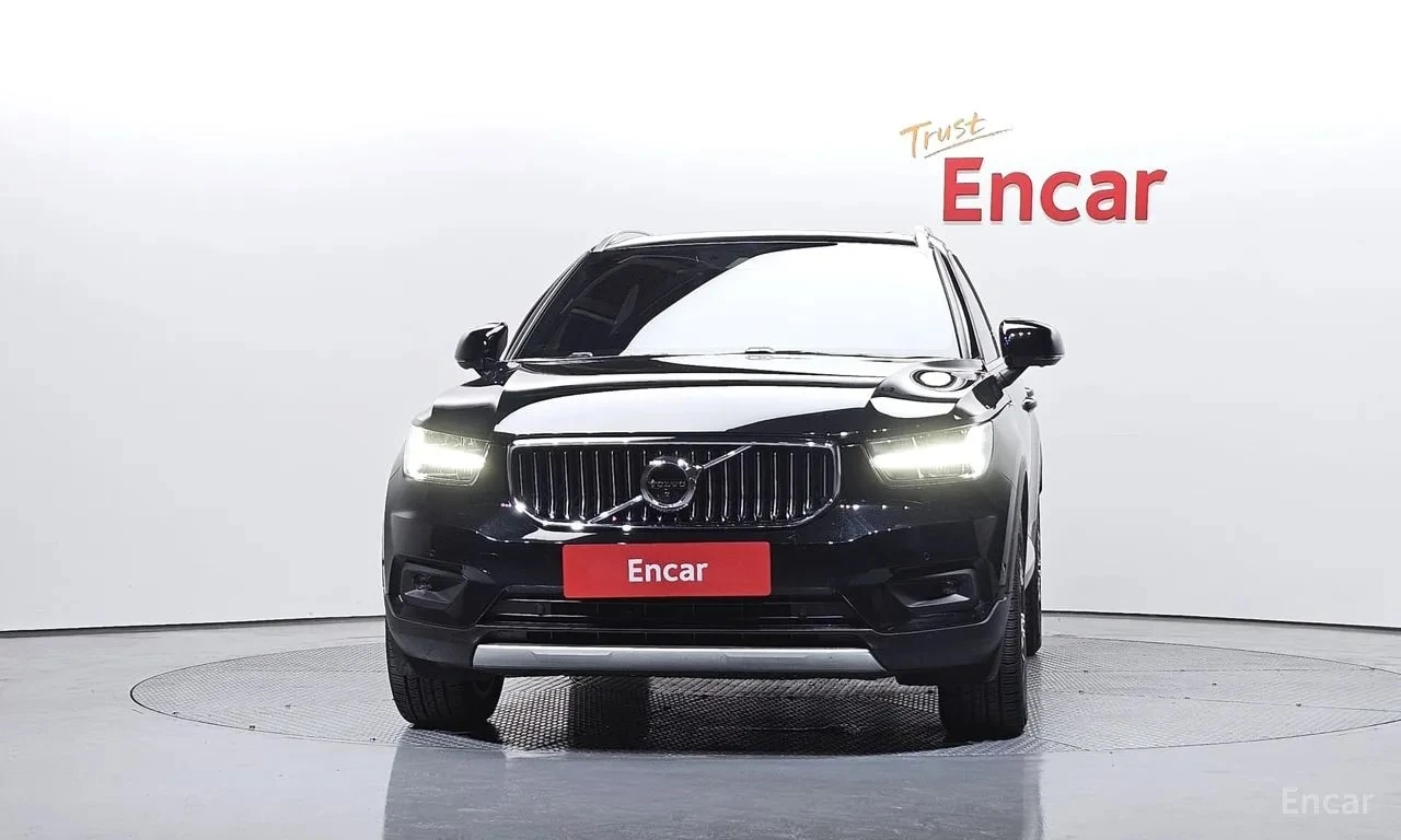 Volvo XC40 B4 Inscription/ФИНАНСИРАНЕ, снимка 3 - Автомобили и джипове - 56131749