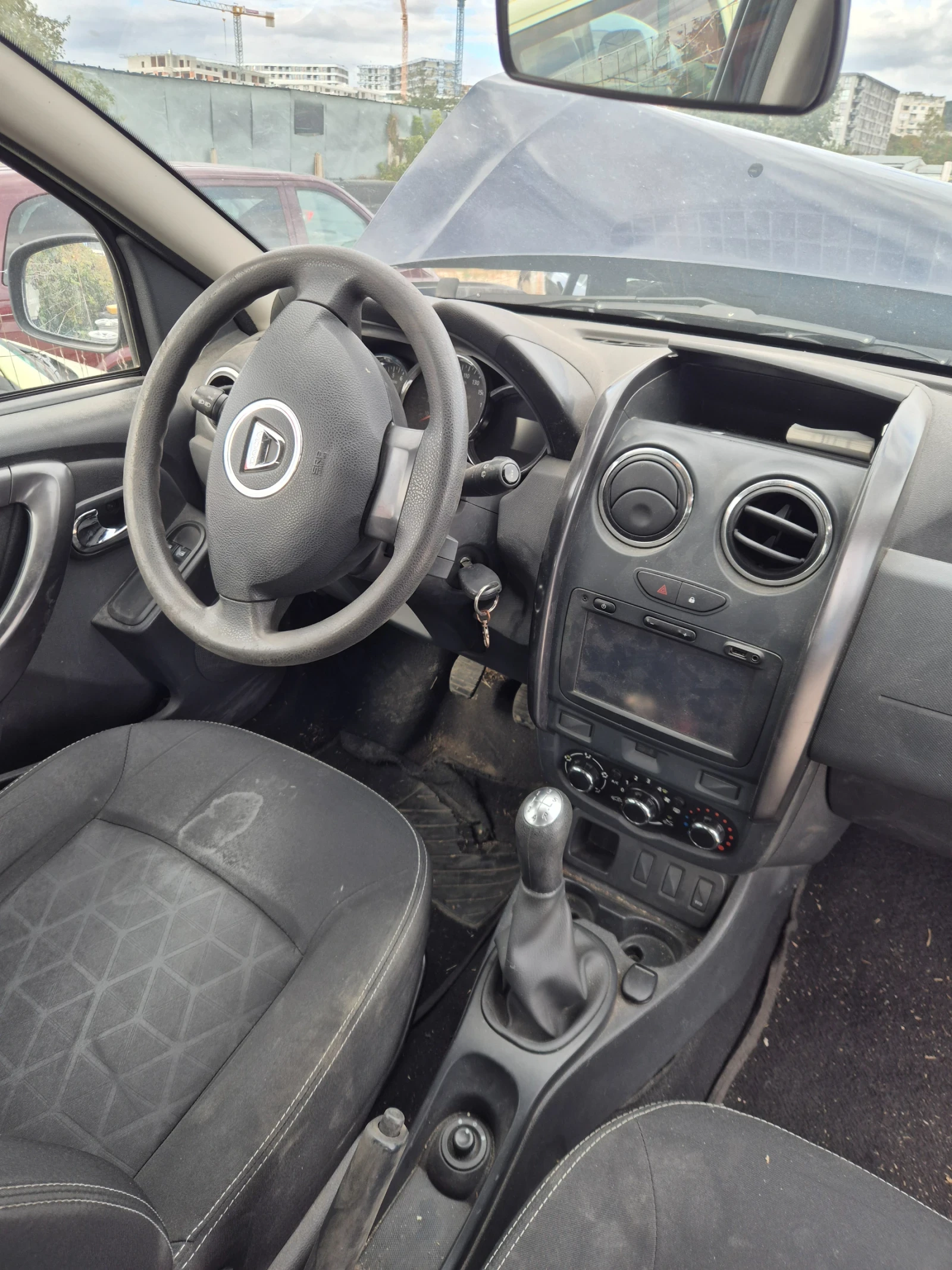 Dacia Duster, снимка 10 - Автомобили и джипове - 56650601