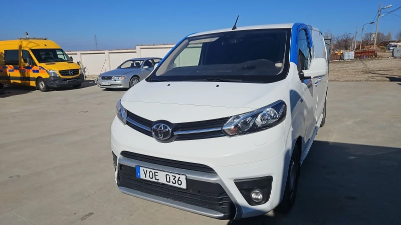 Toyota Proace, снимка 2 - Бусове и автобуси - 49366913