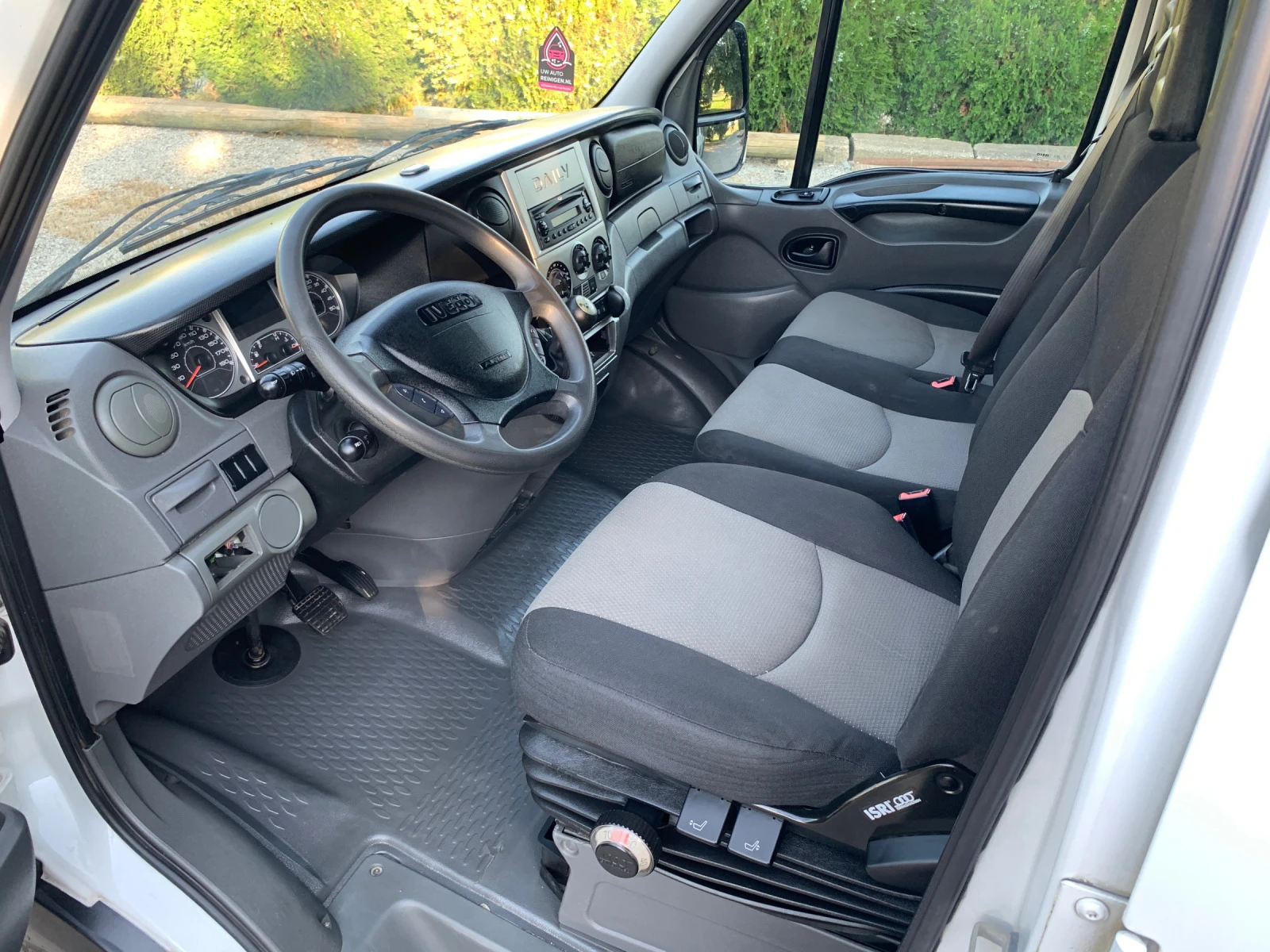 Iveco Daily 3.0* 143 ХИЛ.КМ* 4.20М МАКСИ БАЗА* КЛИМА* ВСИЧКИ Е - изображение 9