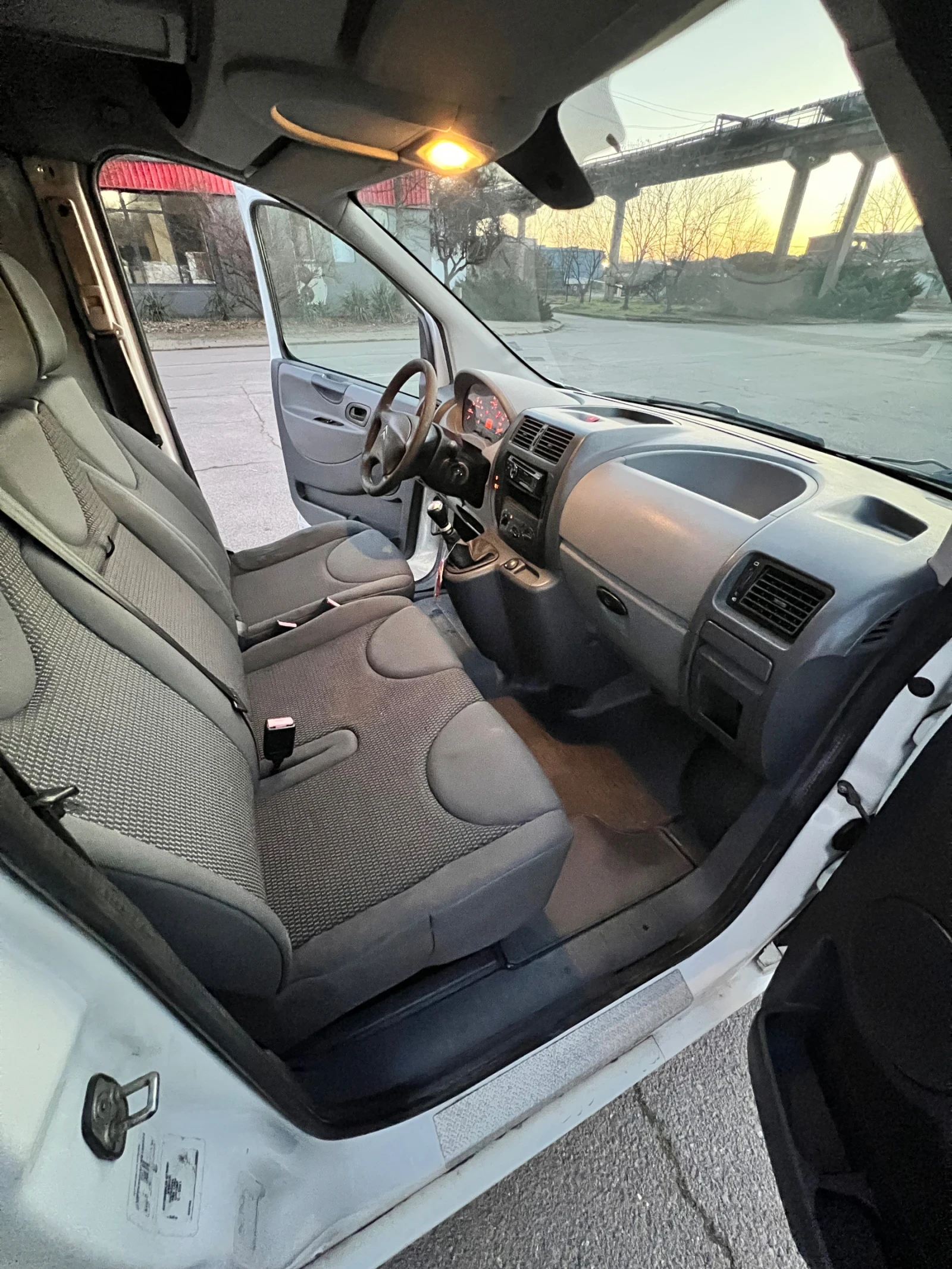 Citroen Jumpy 1.6 HDI 90hp, снимка 11 - Бусове и автобуси - 53714515
