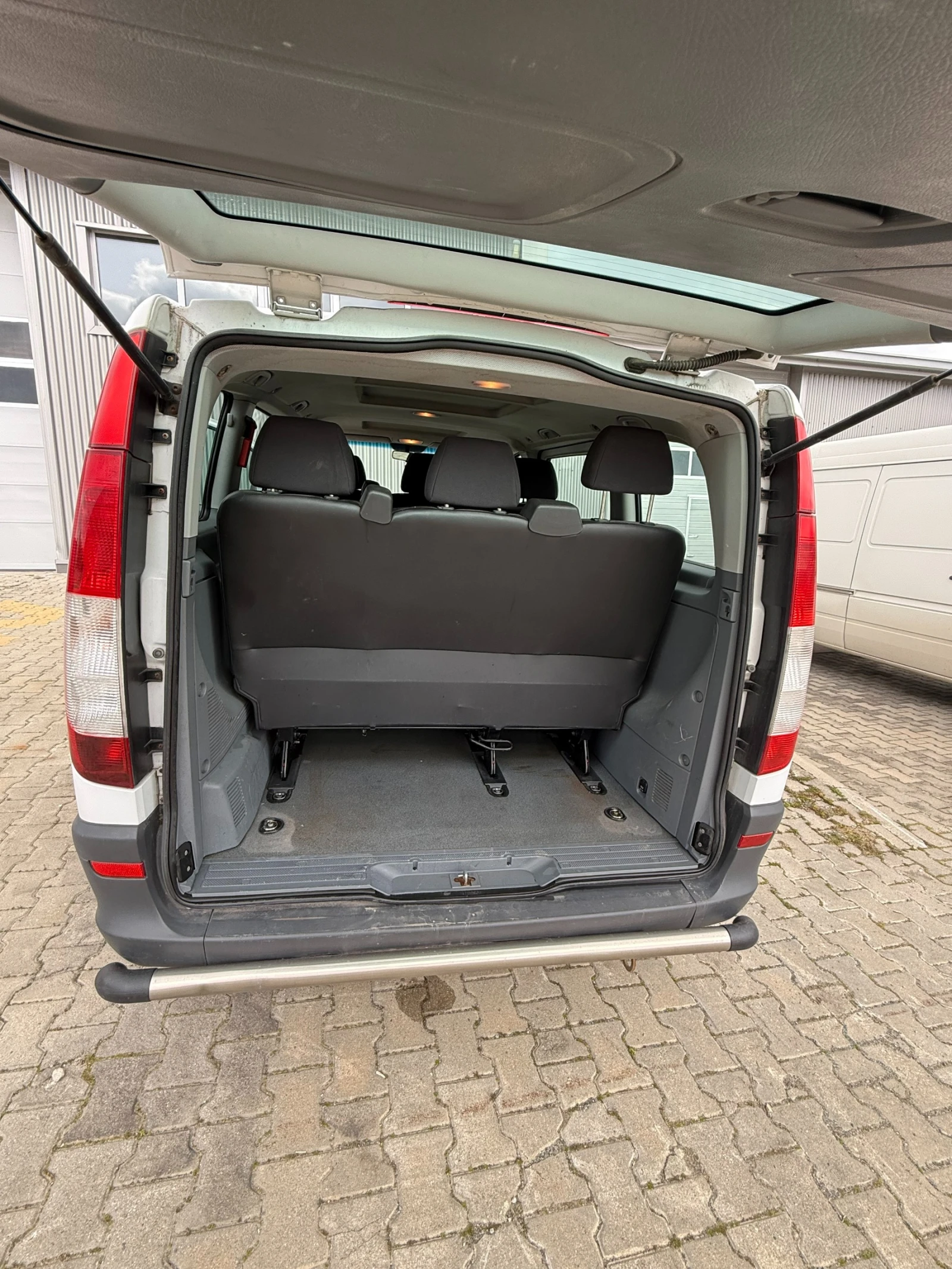 Mercedes-Benz Vito 109 CDI, снимка 6 - Бусове и автобуси - 53909780