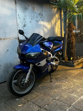  Yamaha YZF-R6