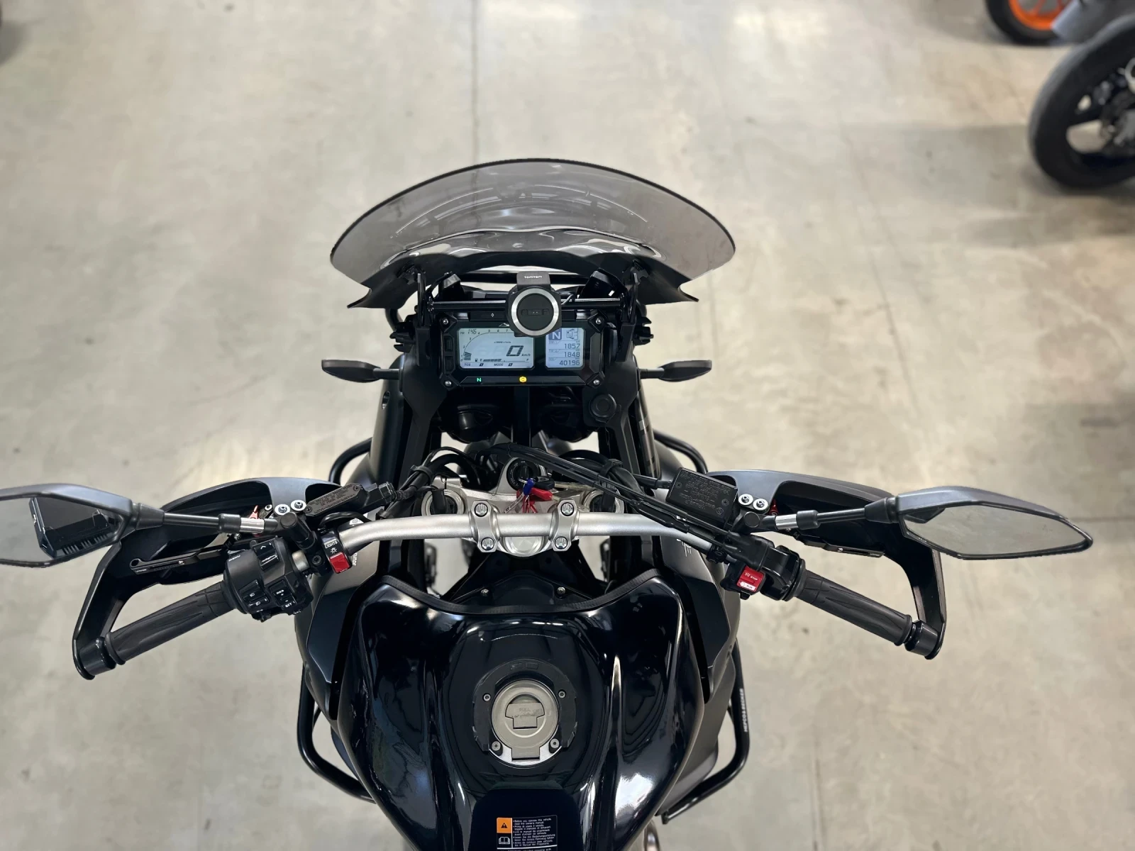 Yamaha Xtz 1200 Super Tenere - изображение 8